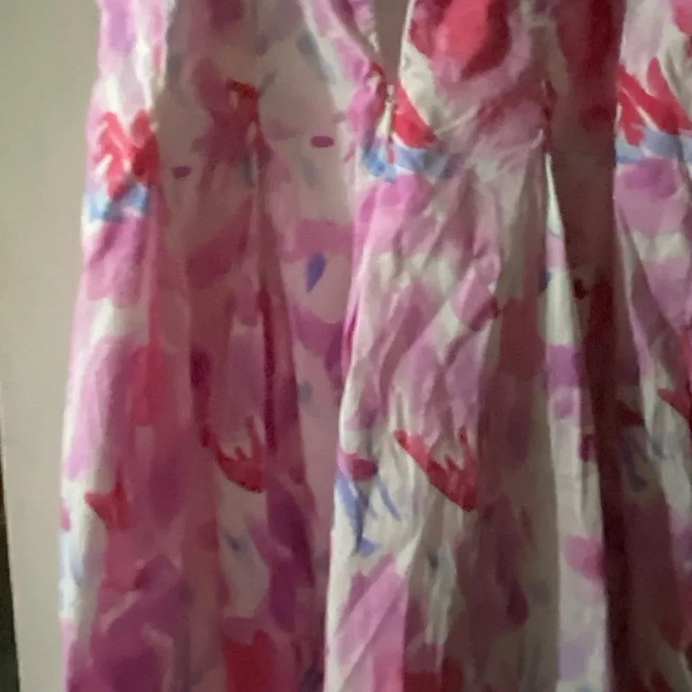 N/A girls sleeveless